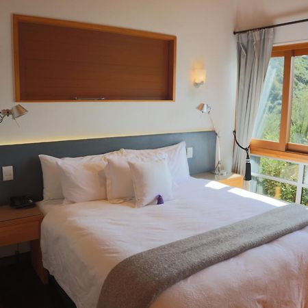 Bay Of Many Coves Hotel Arthur's Bay Buitenkant foto