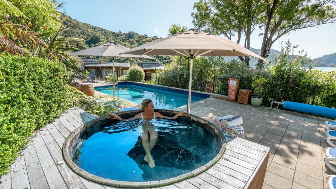 Bay Of Many Coves Hotel Arthur's Bay Buitenkant foto