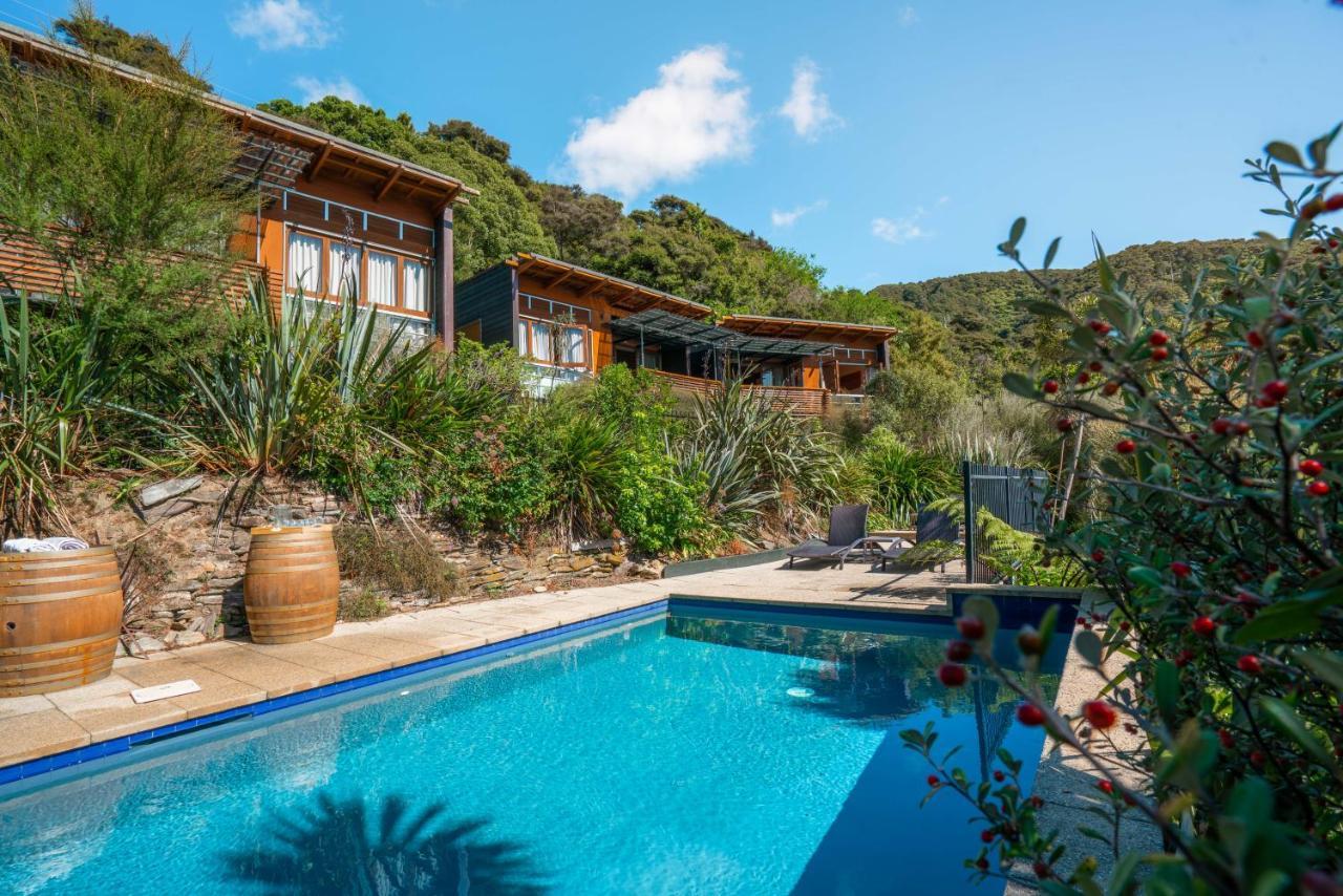 Bay Of Many Coves Hotel Arthur's Bay Buitenkant foto