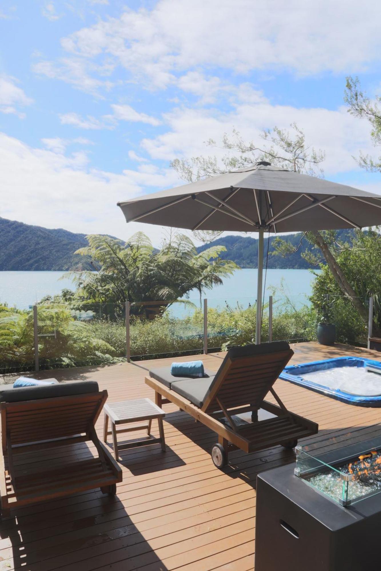 Bay Of Many Coves Hotel Arthur's Bay Buitenkant foto
